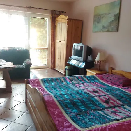 Lesna Galeria Dawniej U Mateusza Сasa de vacaciones *